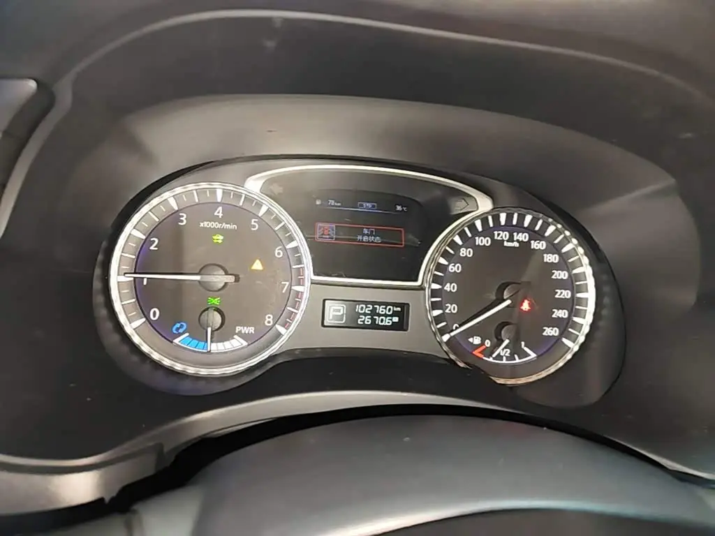 Infiniti QX60 2019 — Photo 12/20
