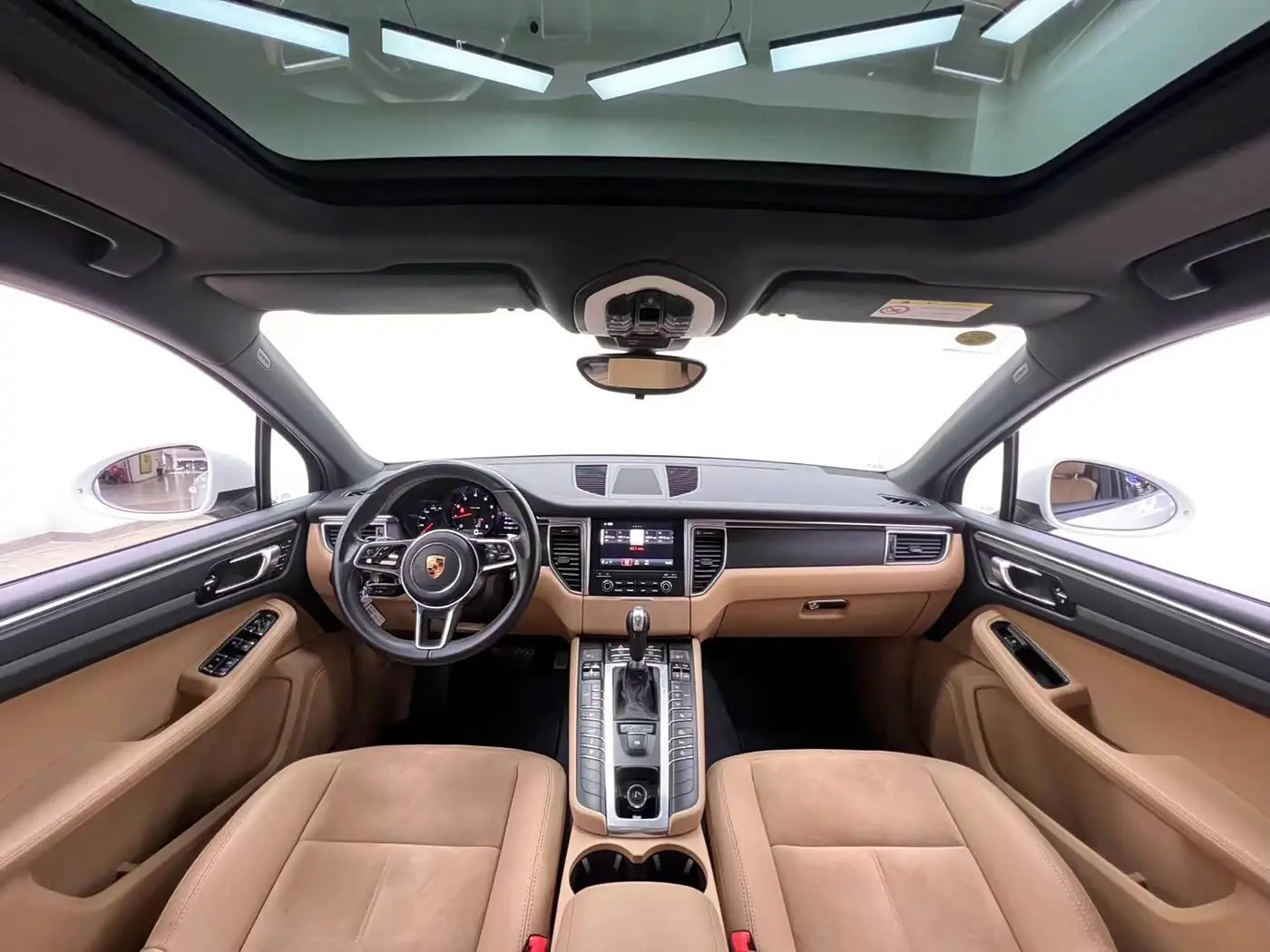 Porsche Macan 2017 — Photo 14/20