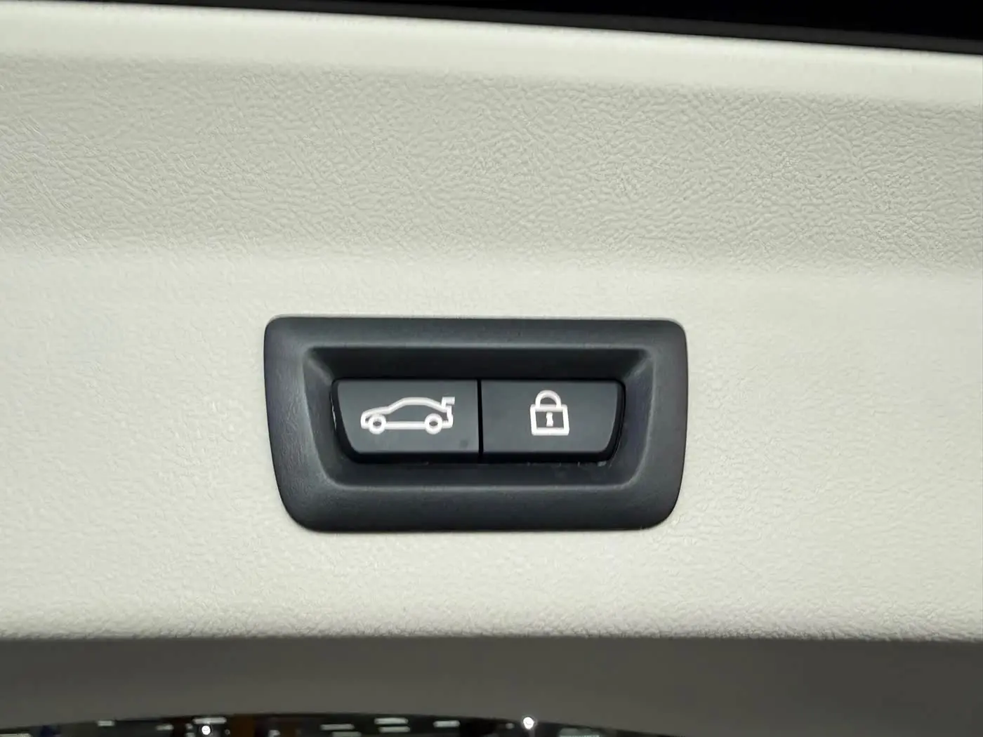 BMW X3 2022 — Photo 8/12