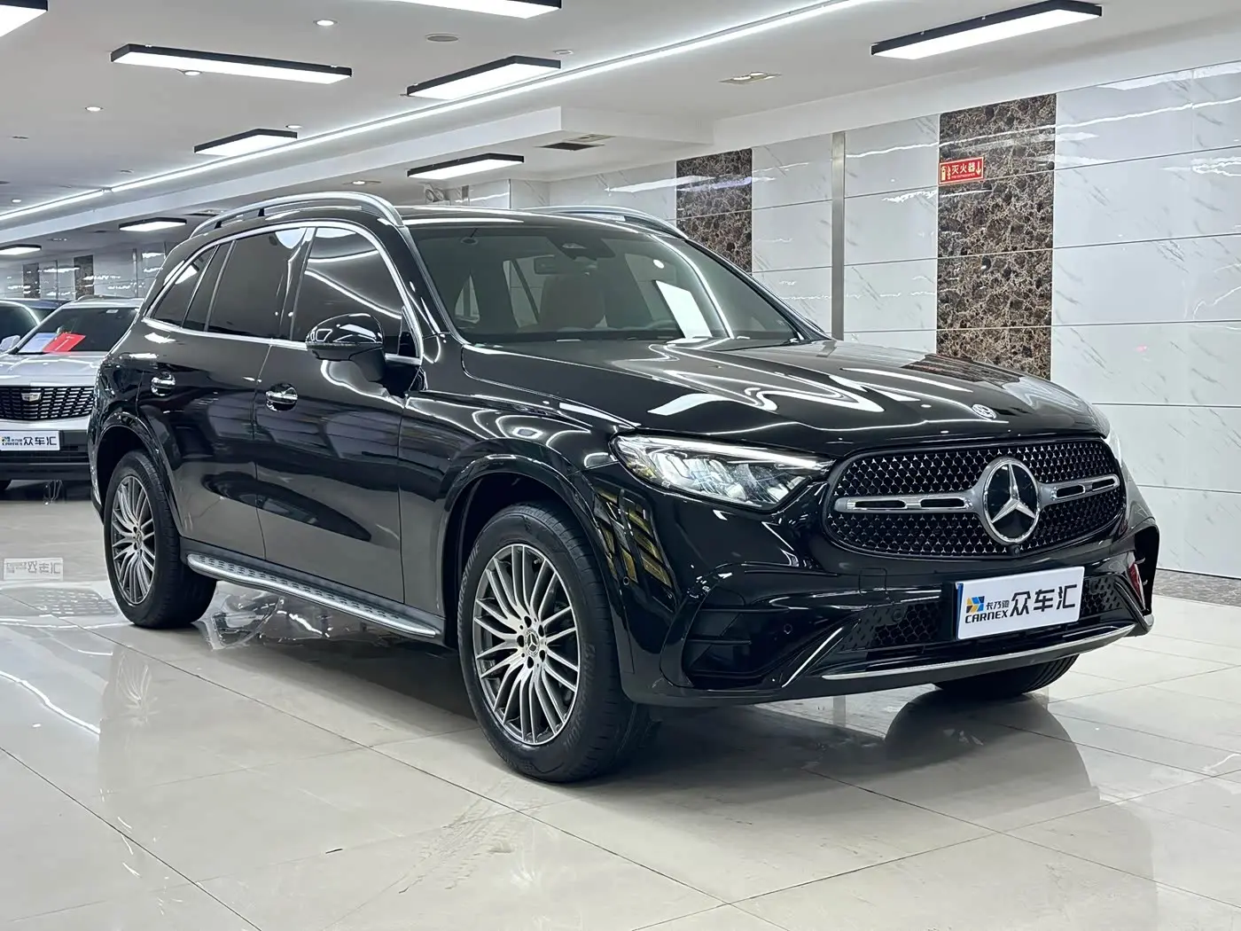 Mercedes-Benz GLC 2024 — Photo 3/20