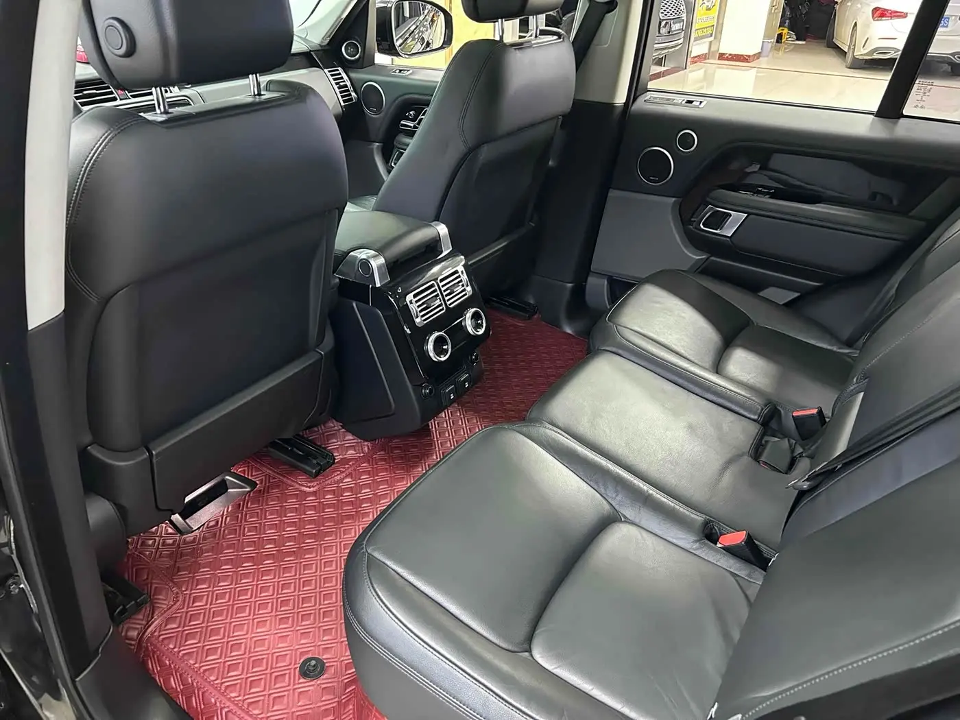 Land Rover Range Rover 2020 — Şəkil 8/20