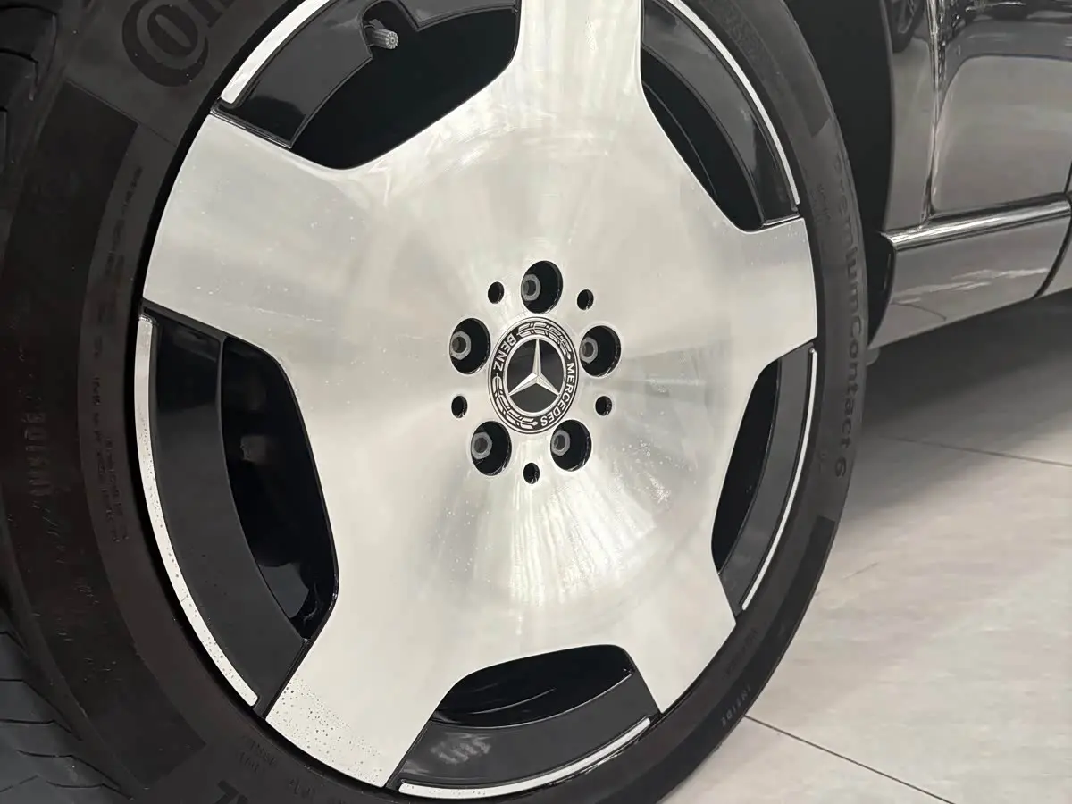 Mercedes-Benz V-Class 2025 — Фото 14/14