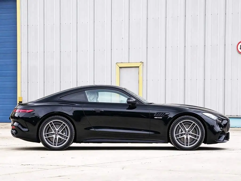 Mercedes-Benz AMG GT 2026 — Фото 3/13