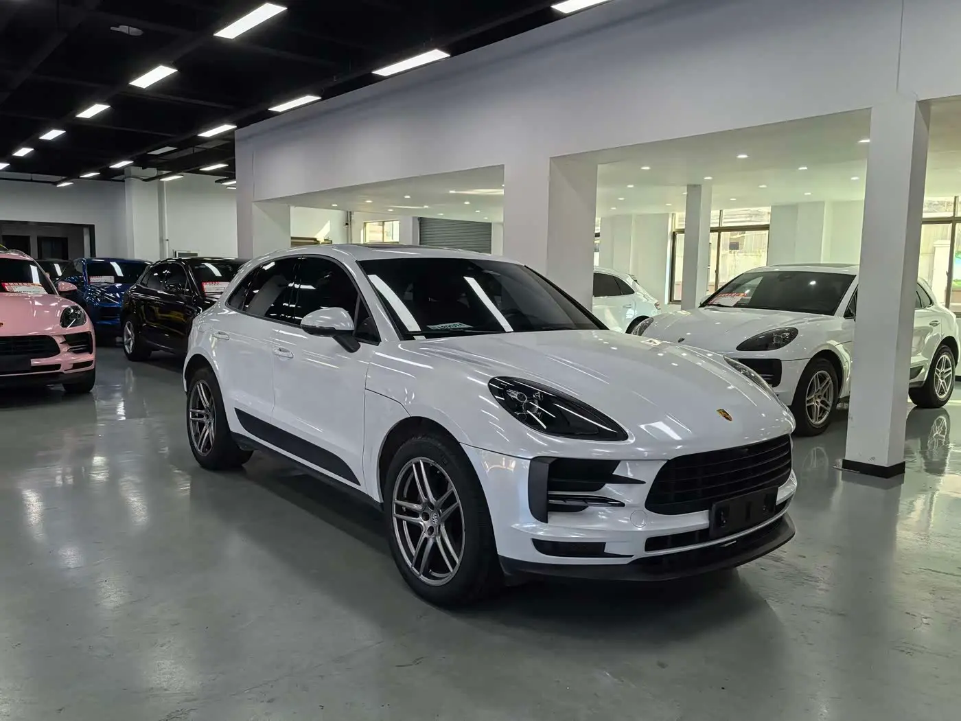 Porsche Macan 2019 — ფოტო 3/12