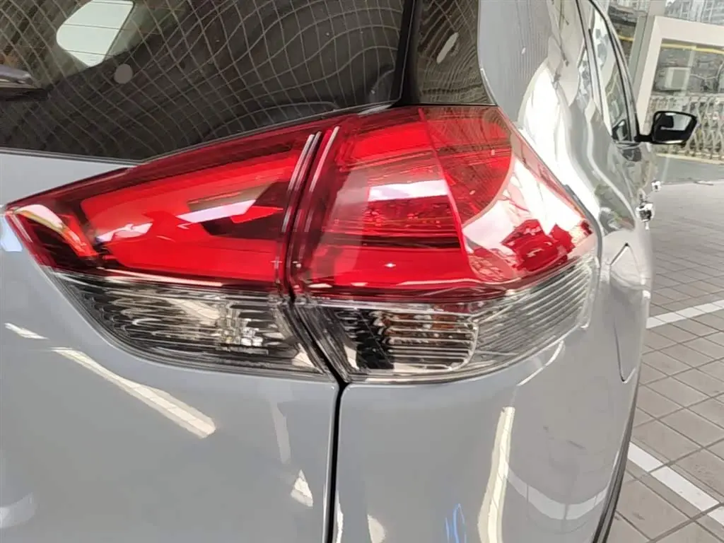 Nissan X-Trail 2025 — Photo 8/20