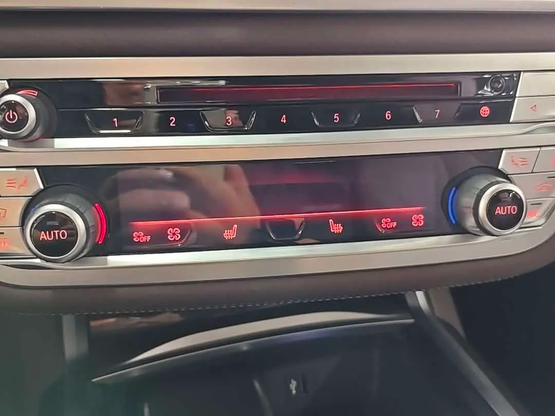 BMW 7 Series 2017 — Photo 17/20