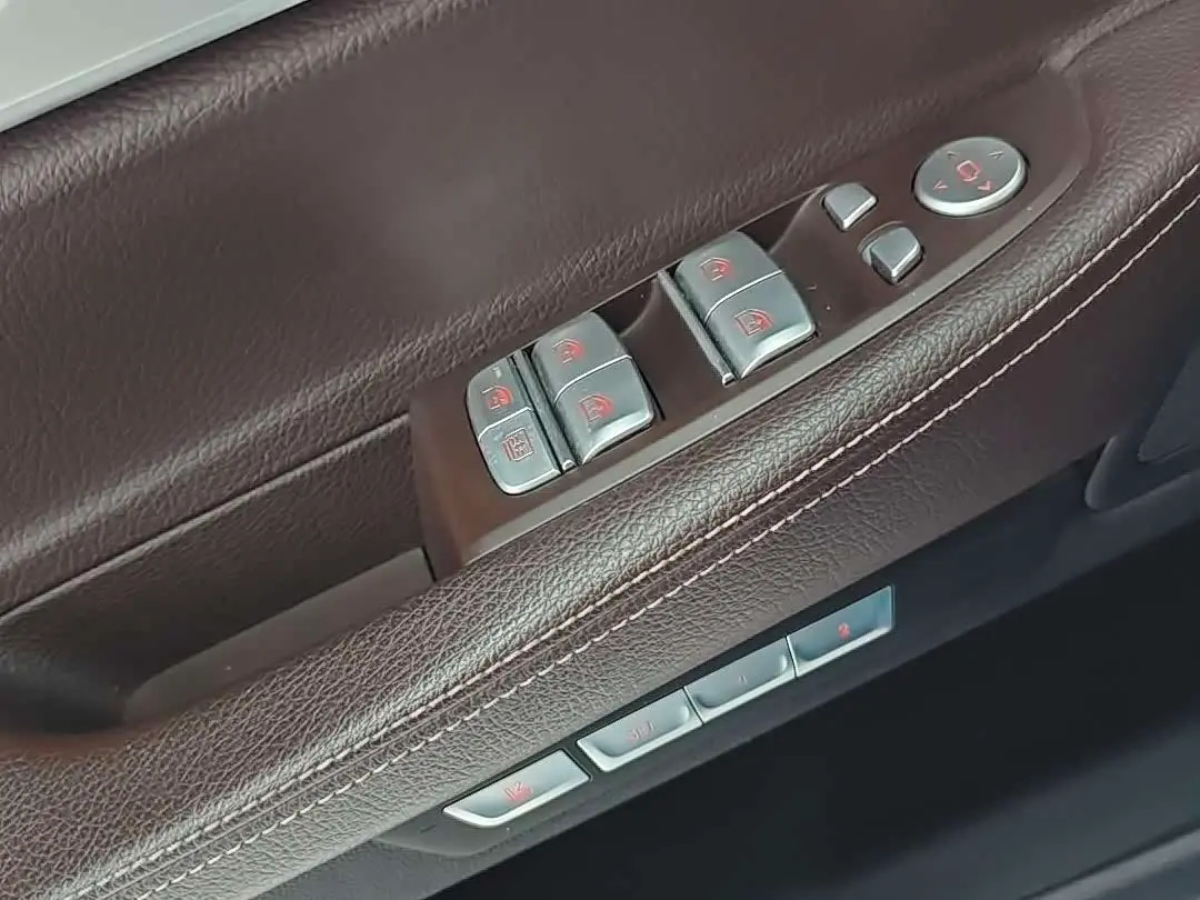 BMW 7 Series 2017 — Photo 15/20