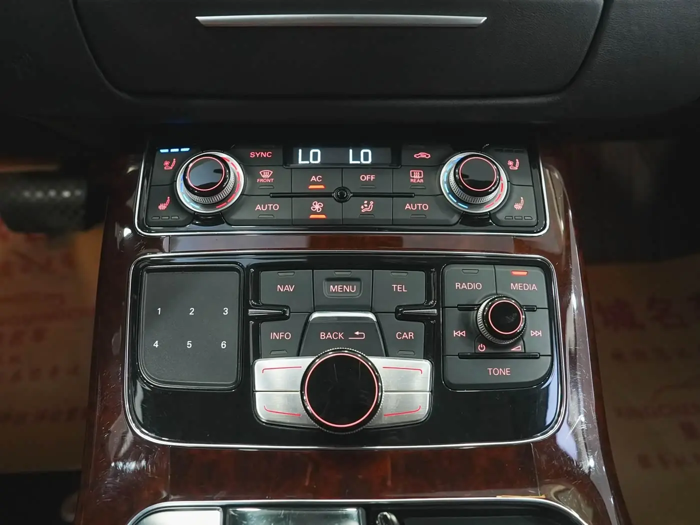 Audi A8 2012 — Şəkil 20/20