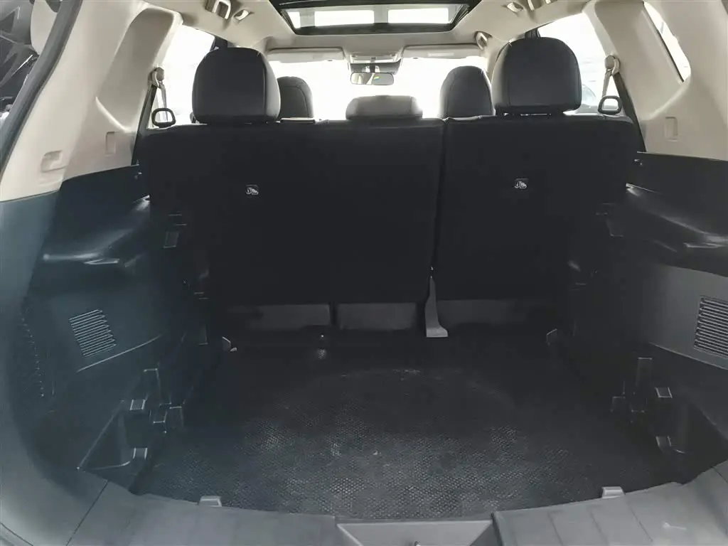Nissan X-Trail 2025 — Photo 19/20