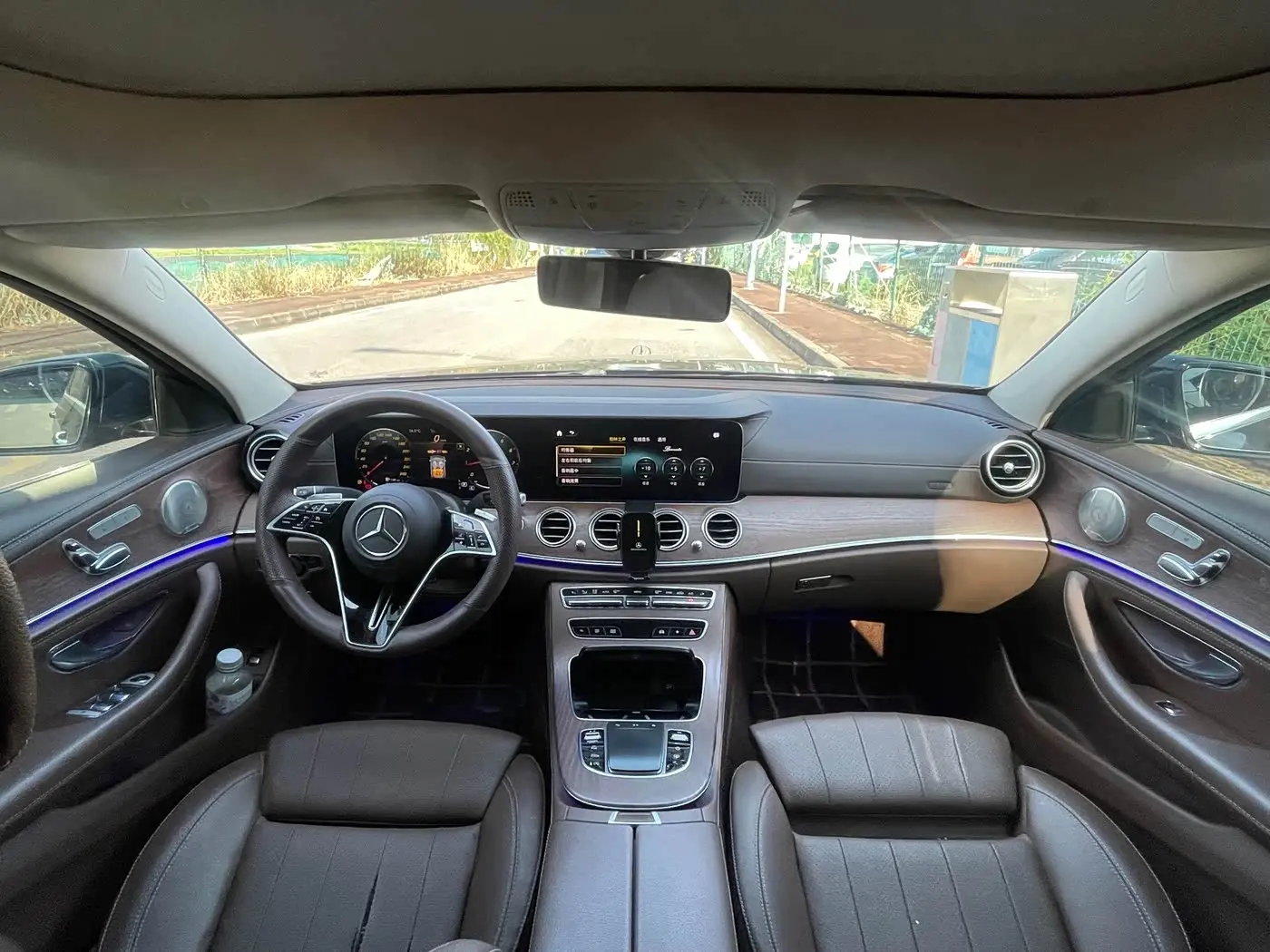 Mercedes-Benz E-Class 2022 — ფოტო 7/17