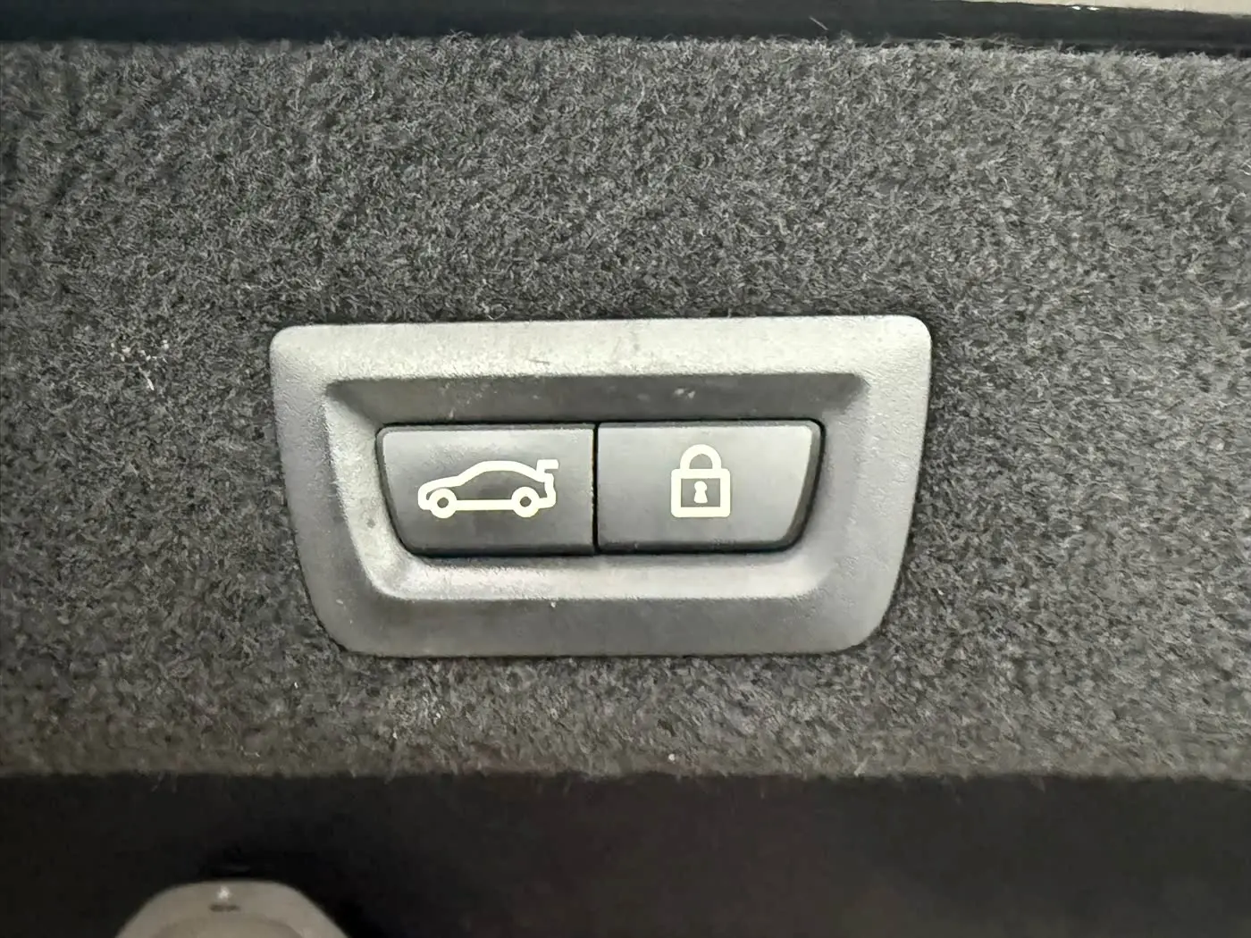 BMW 7 Series 2021 — Photo 17/20