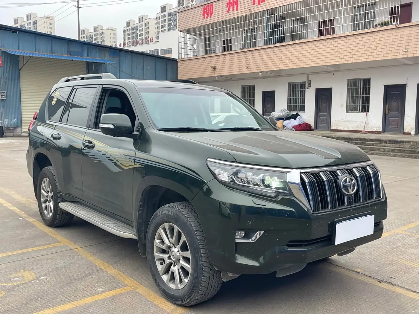 Toyota Prado 2019 — Photo 3/9