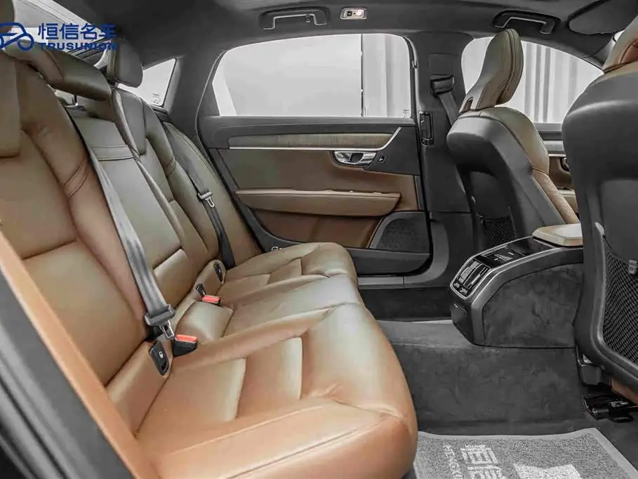 Volvo S90 2021 — Photo 16/20