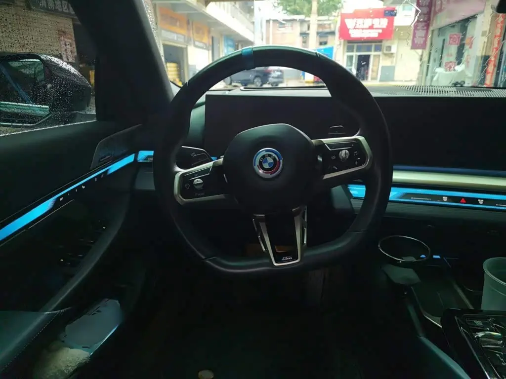 BMW 5 Series 2024 — Photo 6/20