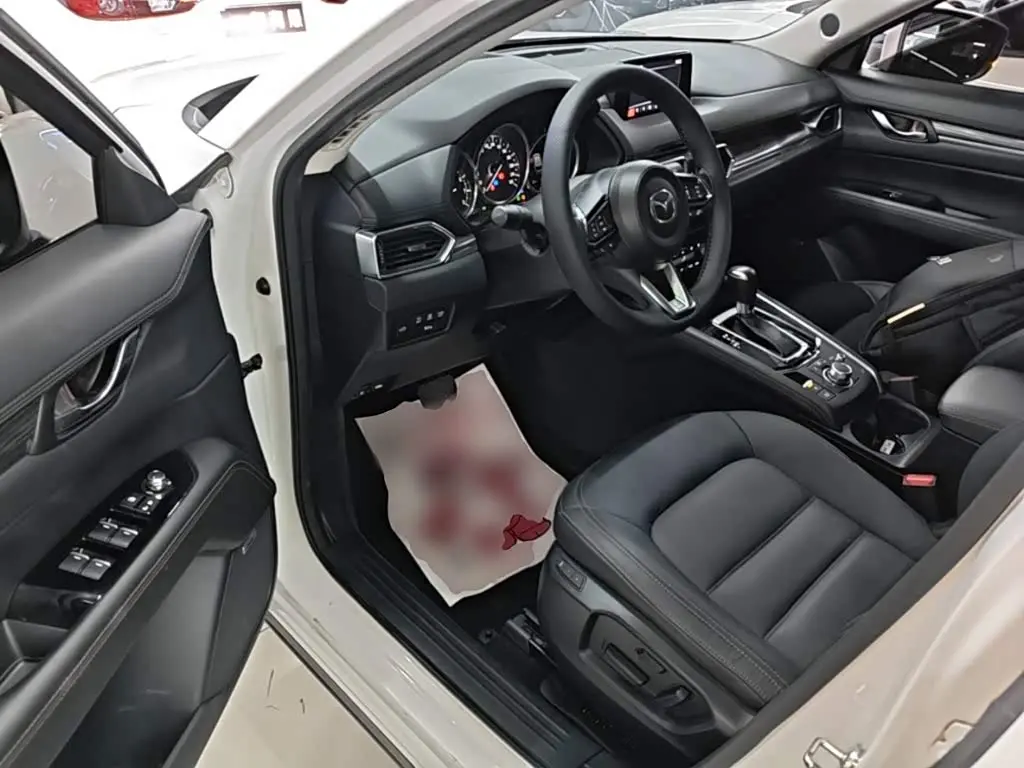 Mazda CX-5 2018 — Photo 16/20