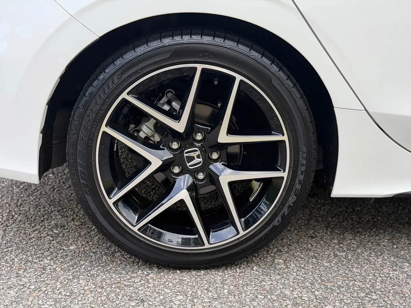 Honda Civic 2024 — Photo 7/20