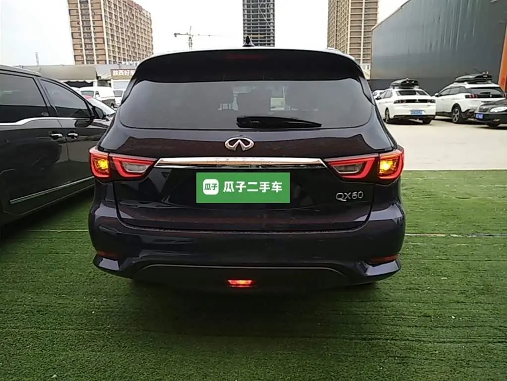 Infiniti QX60 2019 — Фото 6/20