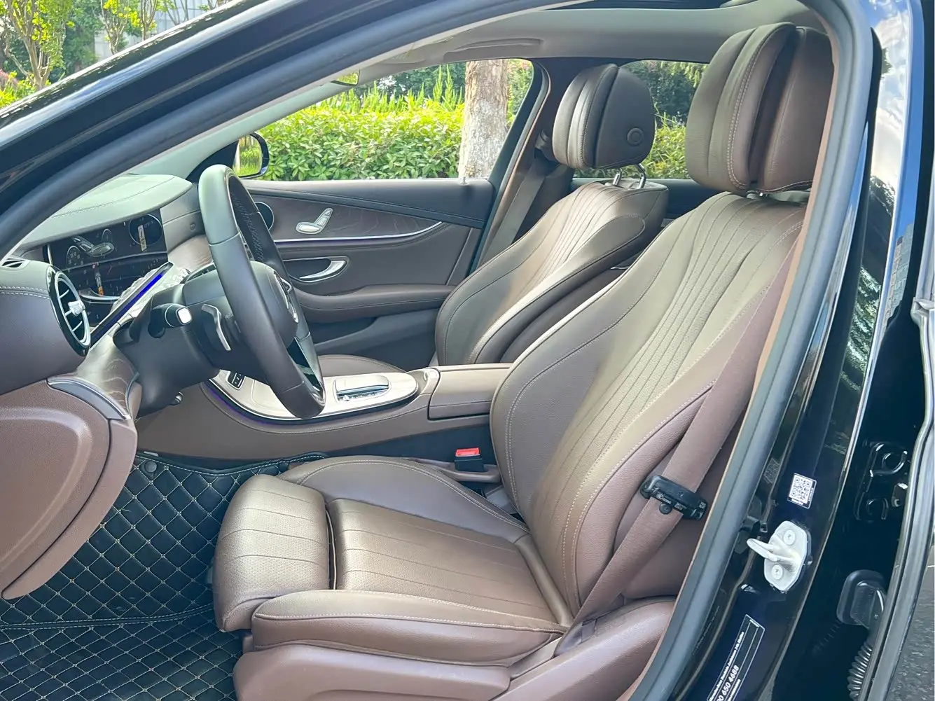Mercedes-Benz E-Class 2022 — Şəkil 9/18