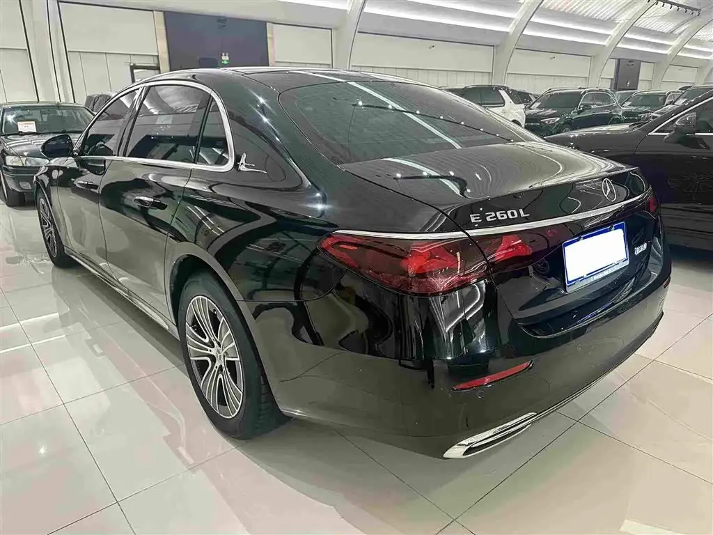 Mercedes-Benz E-Class 2024 — Şəkil 20/20