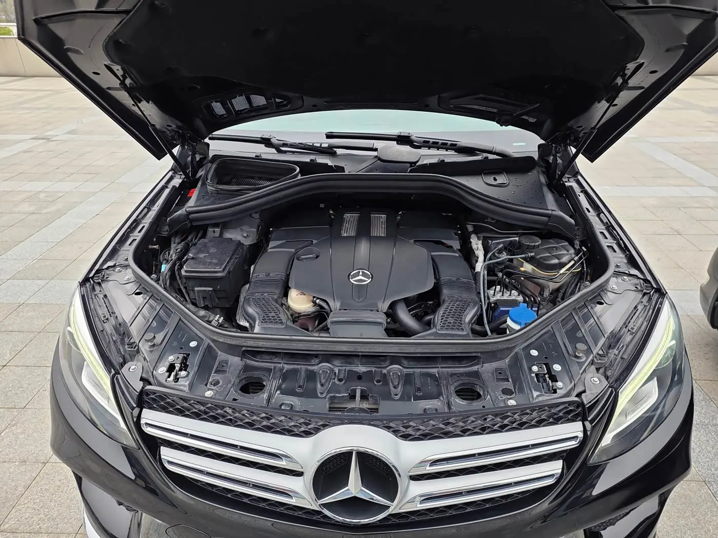 Mercedes-Benz GLE 2018 — Фото 15/18