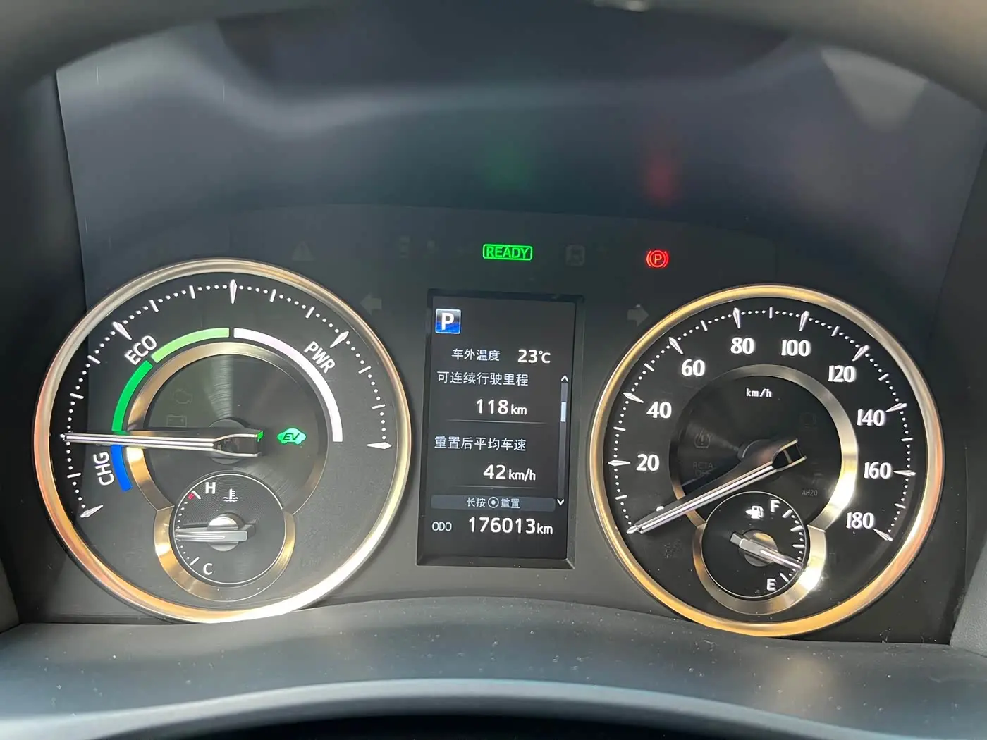 Toyota Alphard 2021 — Photo 9/12