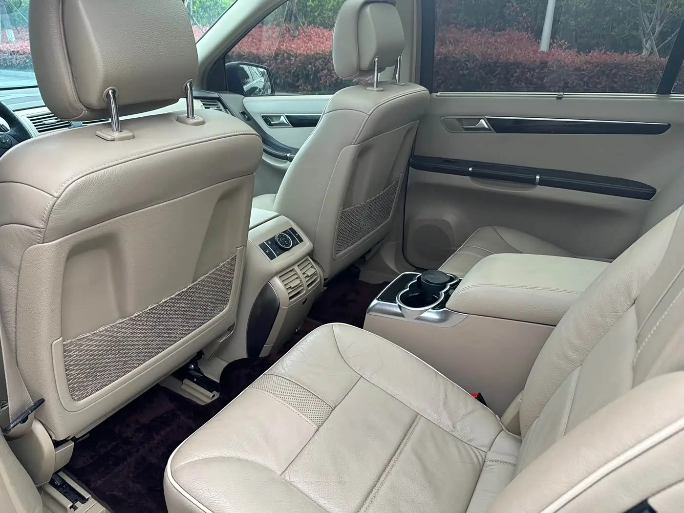 Mercedes-Benz R-Class 2017 — Şəkil 9/16