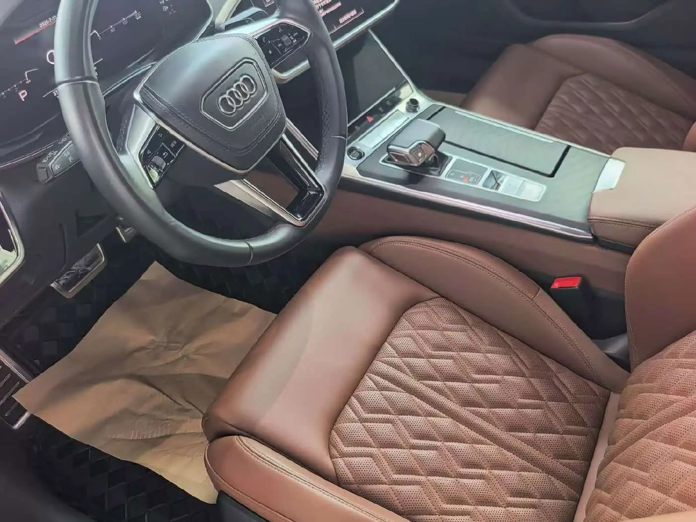 Audi A6L 2025 — Фото 4/9
