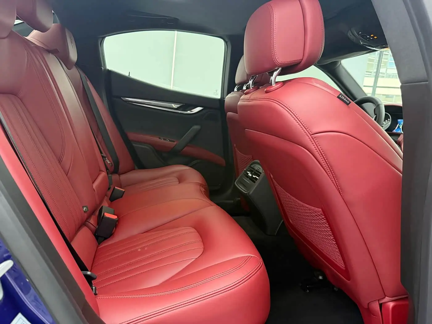 Maserati Ghibli 2018 — Şəkil 8/14