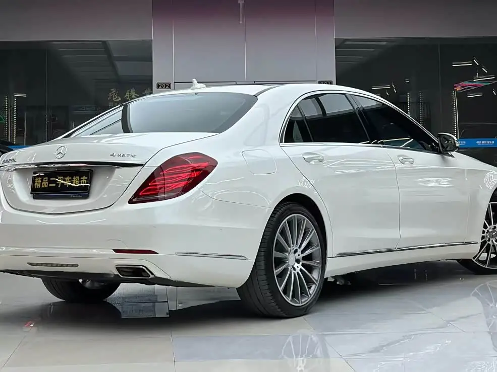 Mercedes-Benz S-Class 2015 — Фото 3/9