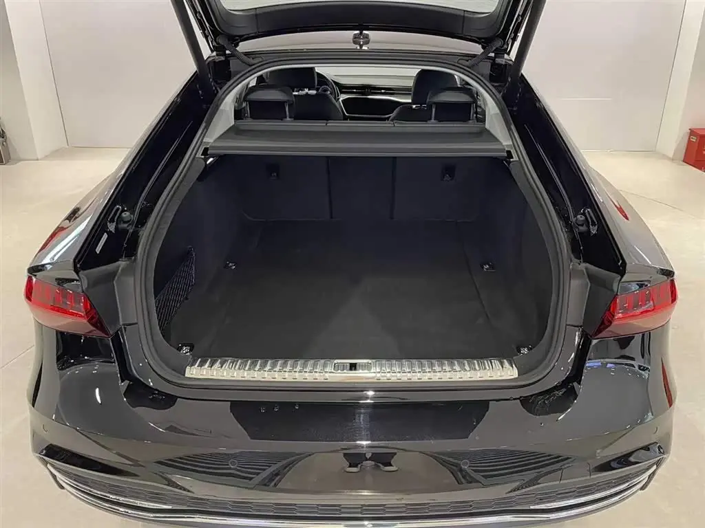 Audi A7 2024 — Photo 6/9