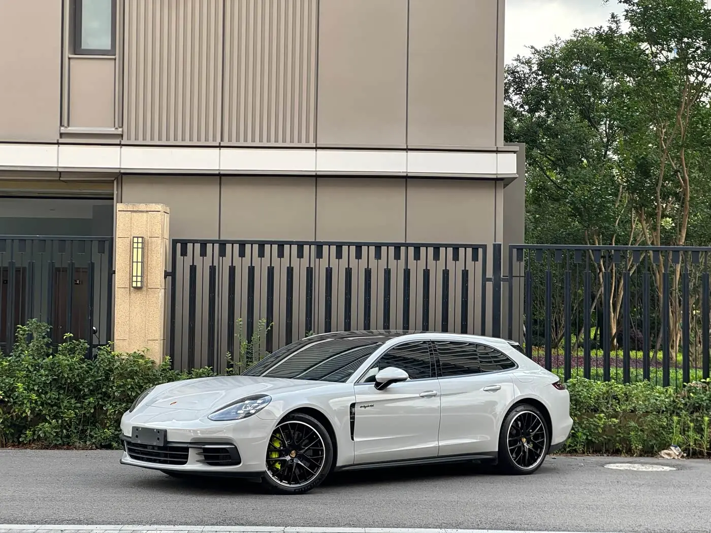 Porsche Panamera New Energy 2019 — Şəkil 1/19
