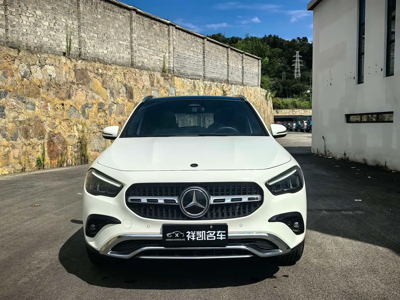 Mercedes-Benz GLA 2024 — Фото 2/11