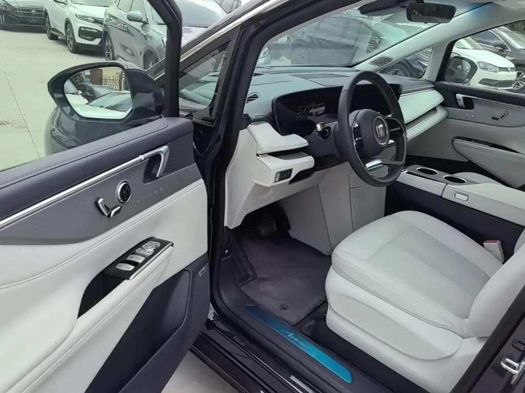 Buick GL8 New Energy 2025 — Photo 16/20