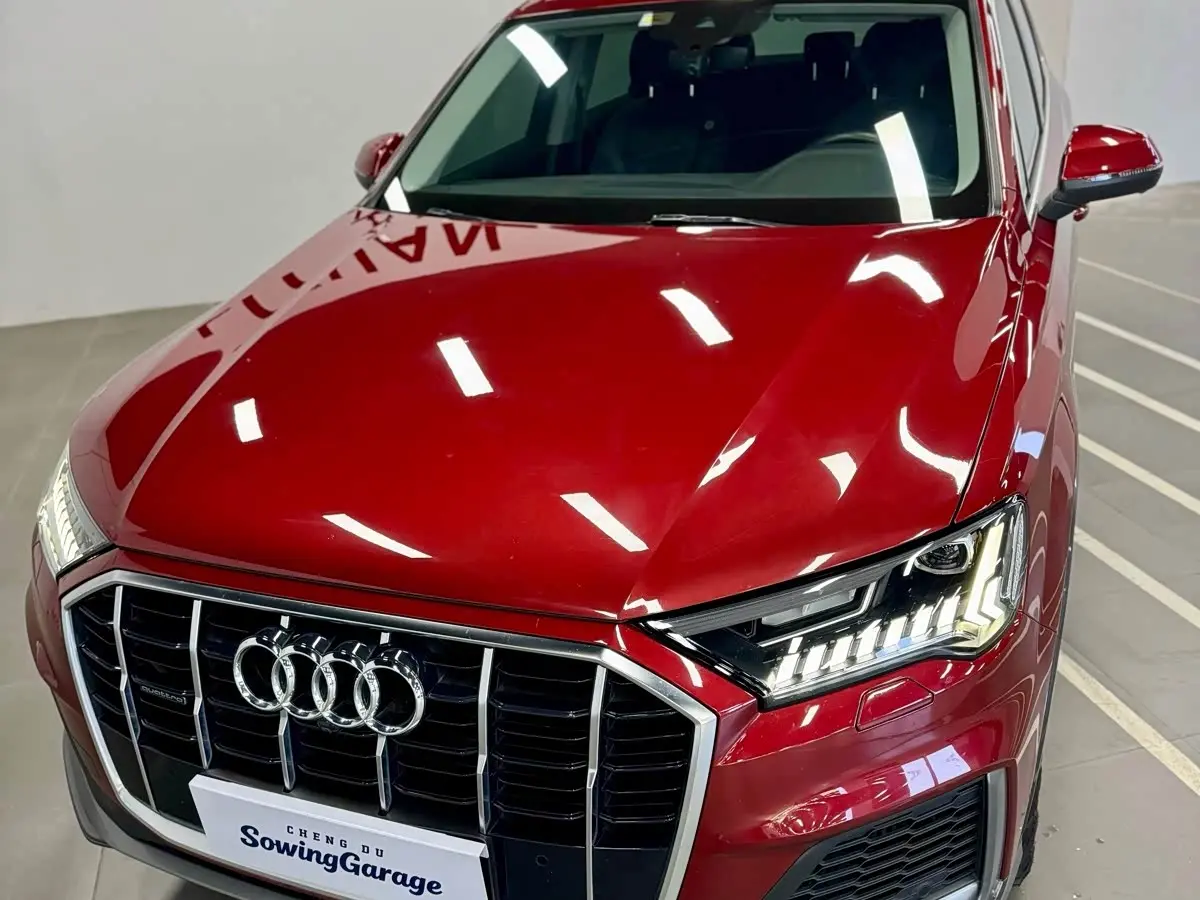 Audi Q7 2021 — Photo 4/15