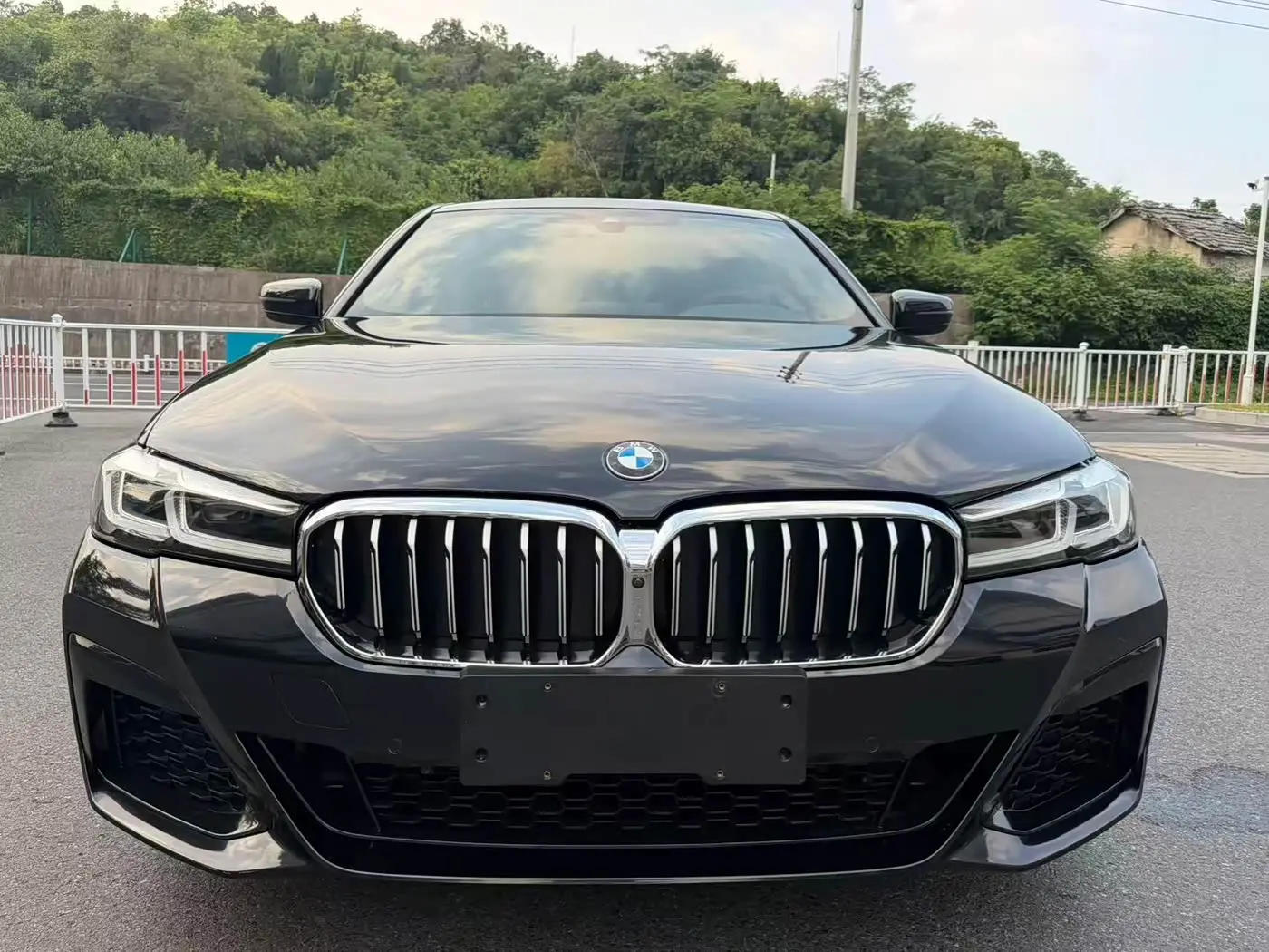 BMW 5 Series 2022 — Photo 3/19