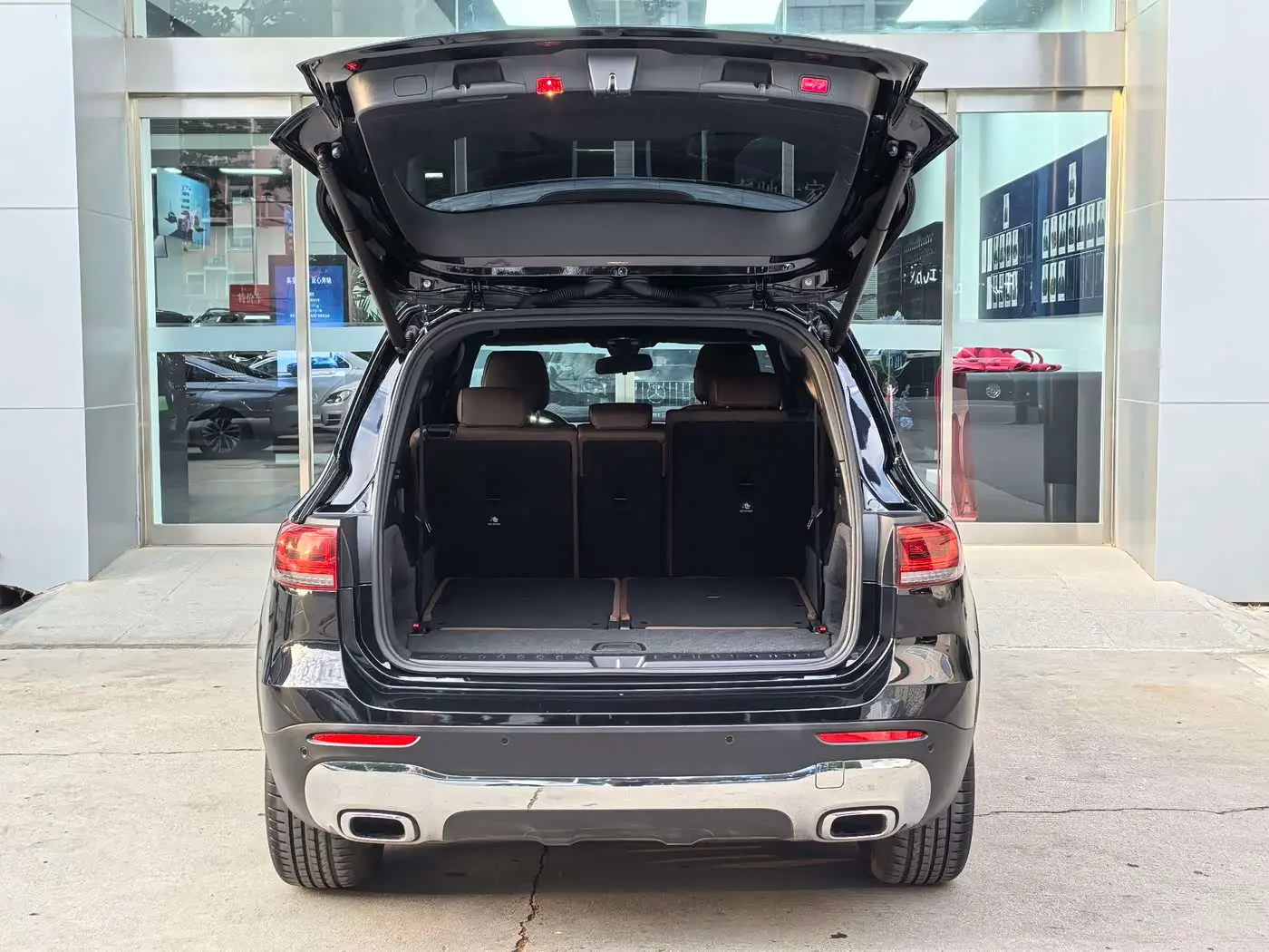 Mercedes-Benz GLB 2023 — Фото 13/16