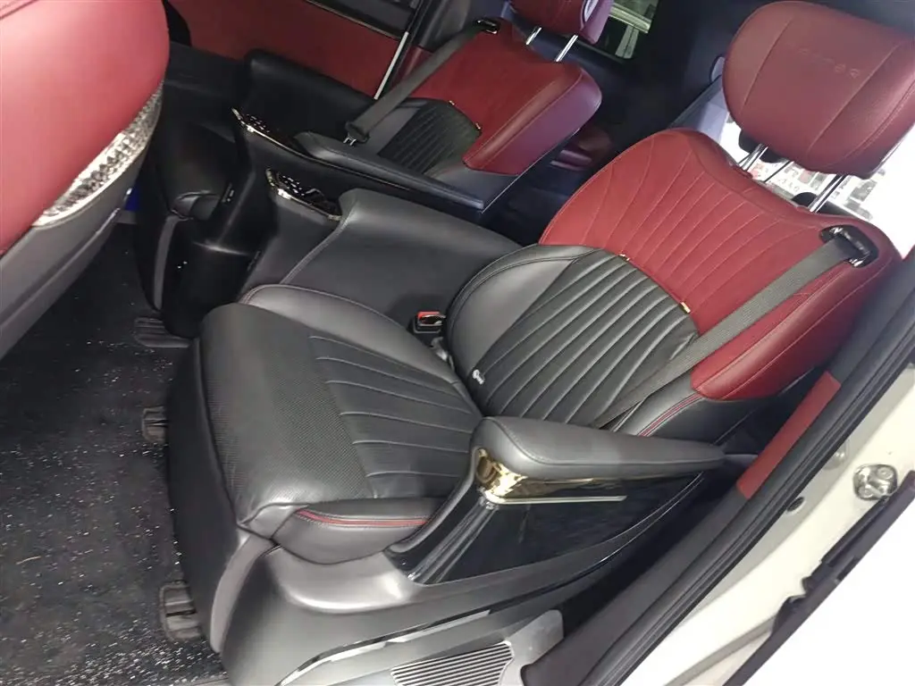 GAC Trumpchi Trumpchi M8 2023 — Şəkil 17/20