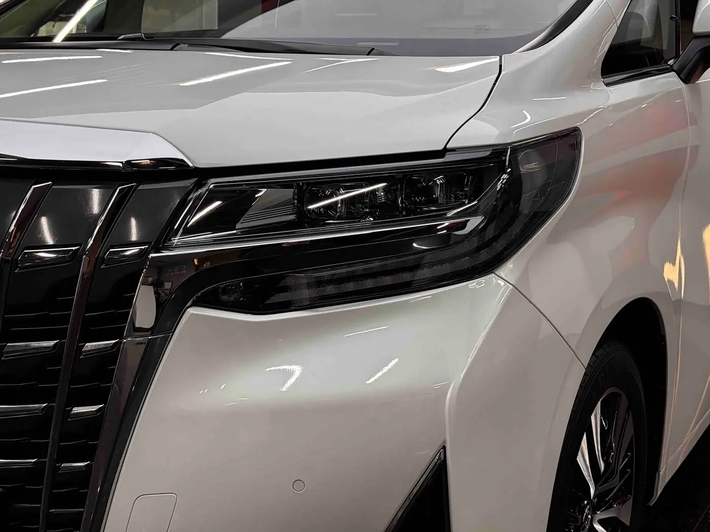 Toyota Alphard 2019 — Photo 4/20