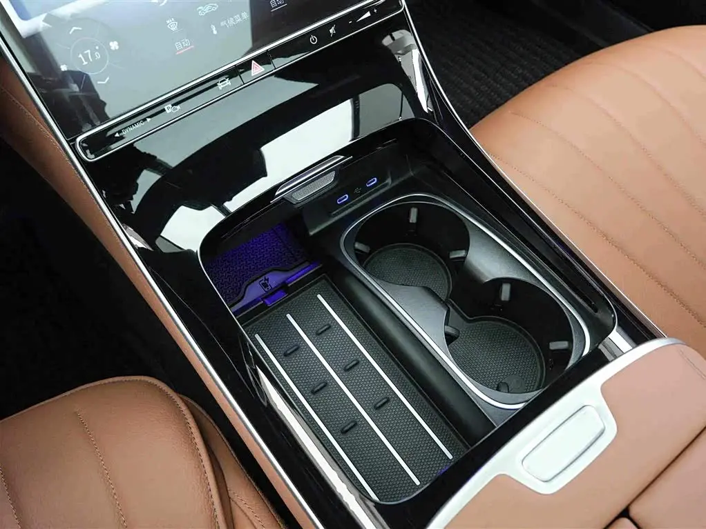 Mercedes-Benz S-Class 2023 — Photo 10/20