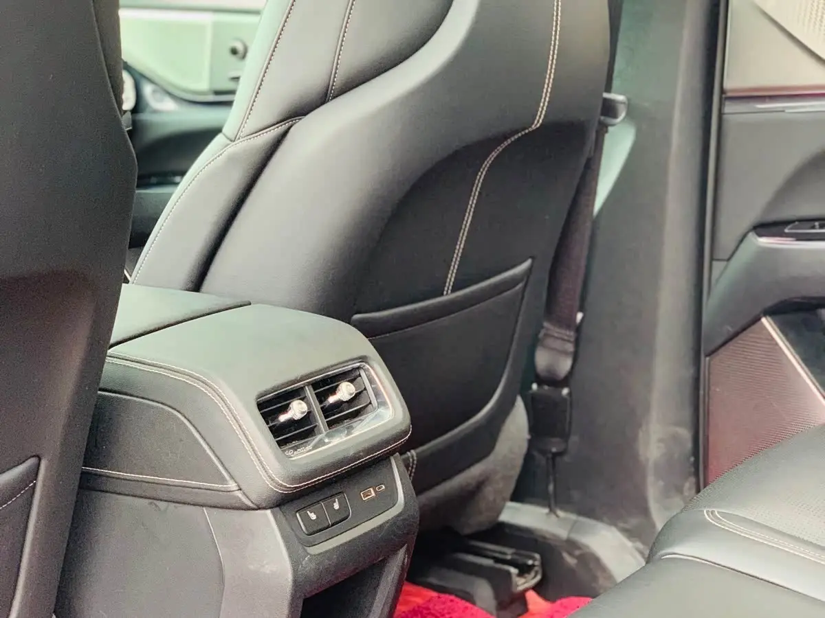 Cadillac XT5 2025 — Şəkil 14/20