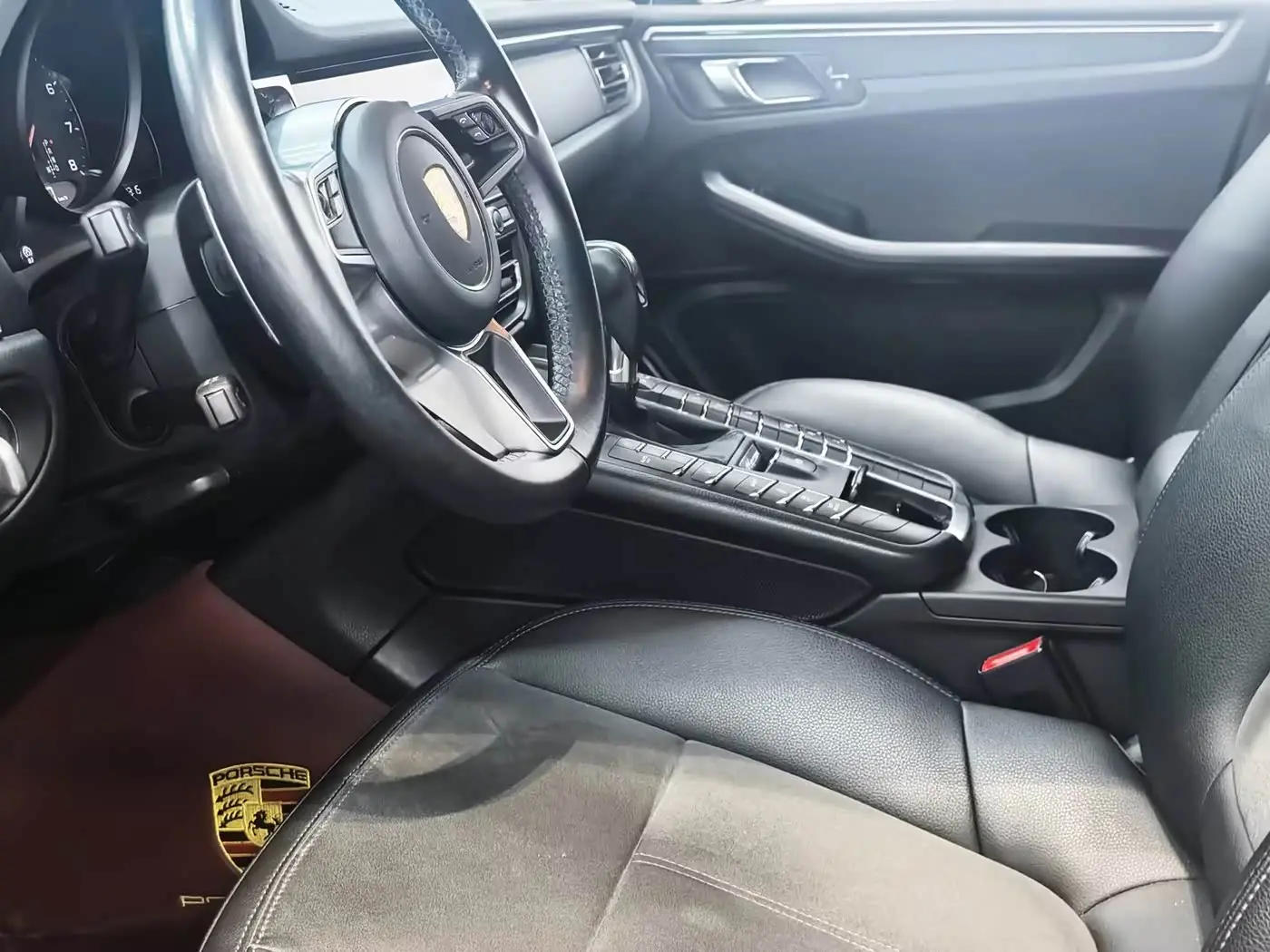 Porsche Macan 2021 — Şəkil 6/9