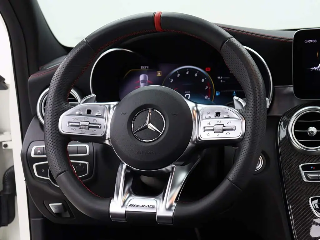 Mercedes-Benz C-Class AMG 2020 — Photo 13/20