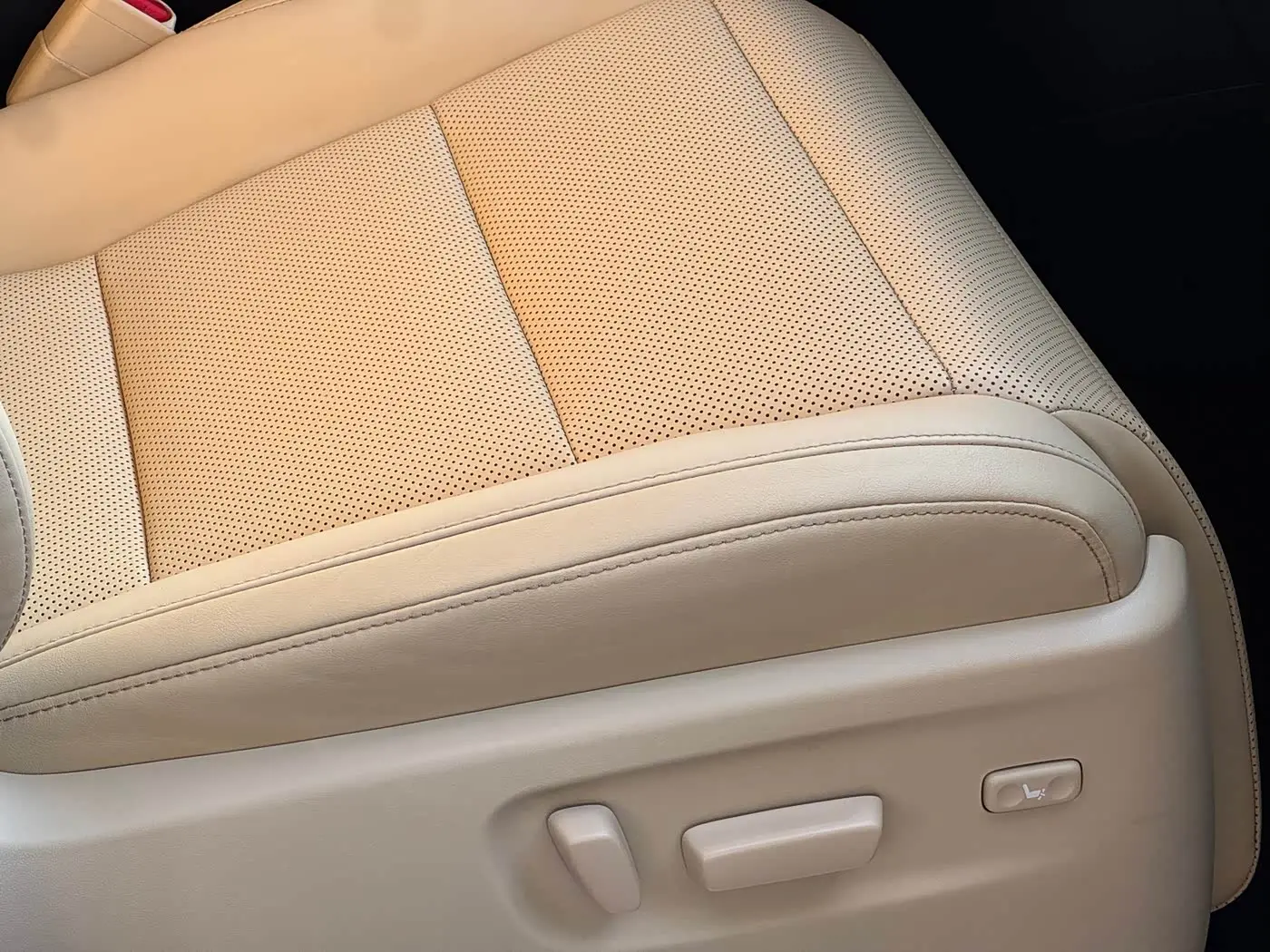 Toyota Alphard 2018 — Photo 15/20