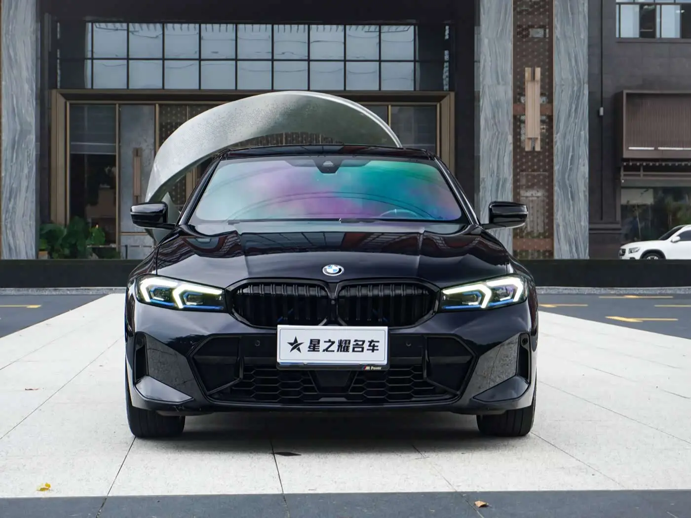 BMW 3 Series 2023 — Şəkil 2/20