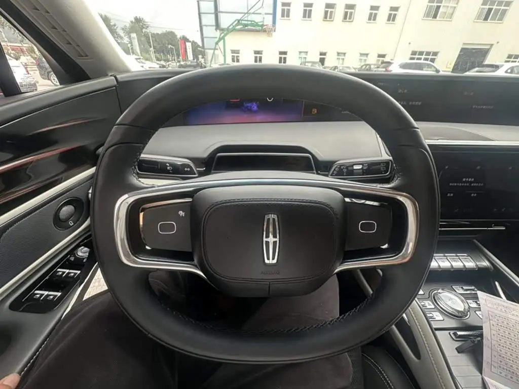 Lincoln Nautilus 2025 — Photo 2/20