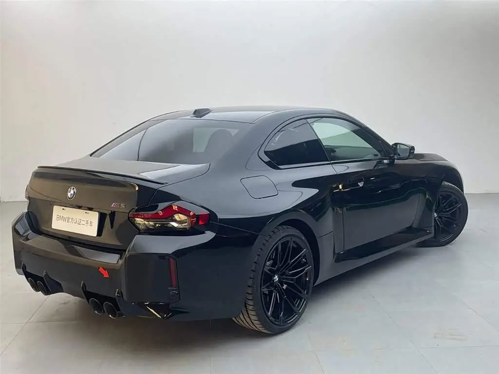 BMW M2 2025 — Photo 4/17