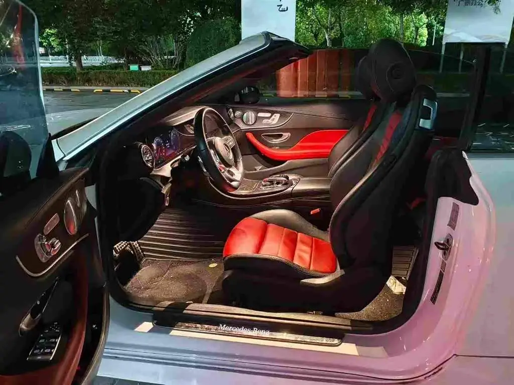 Mercedes-Benz E-Class 2019 — Photo 4/9