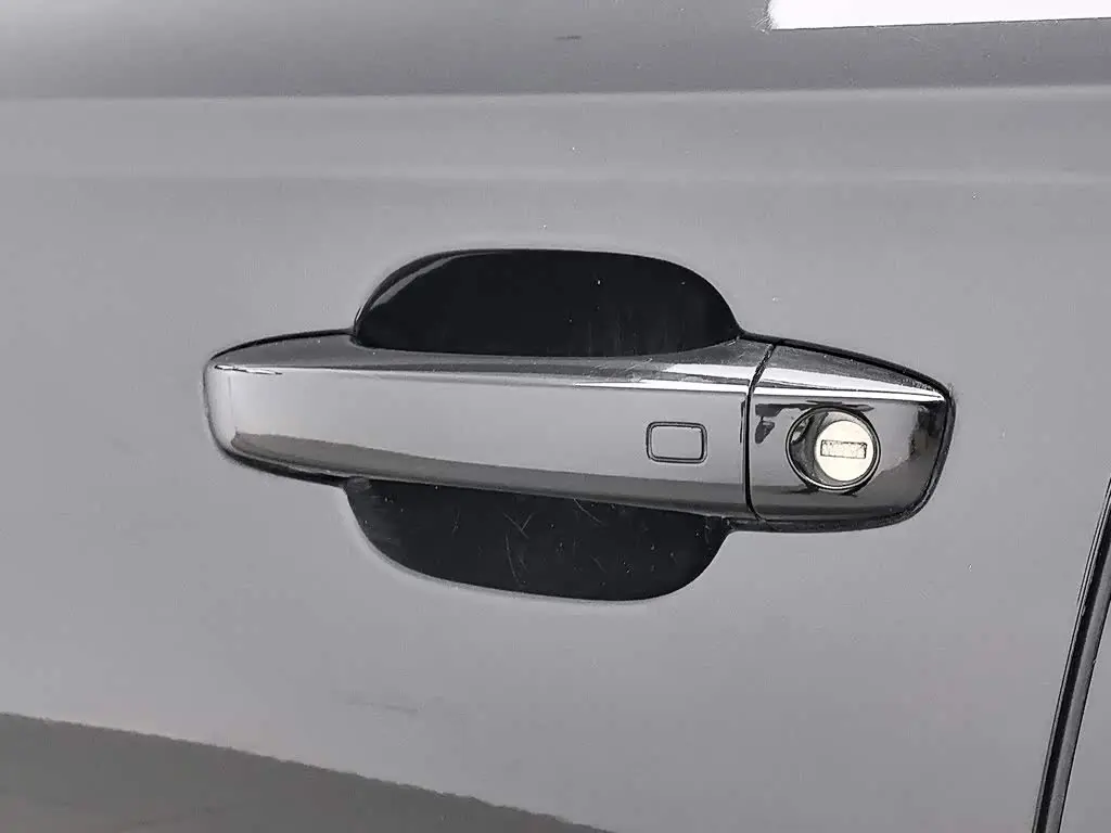 Audi A6L 2016 — Photo 18/20