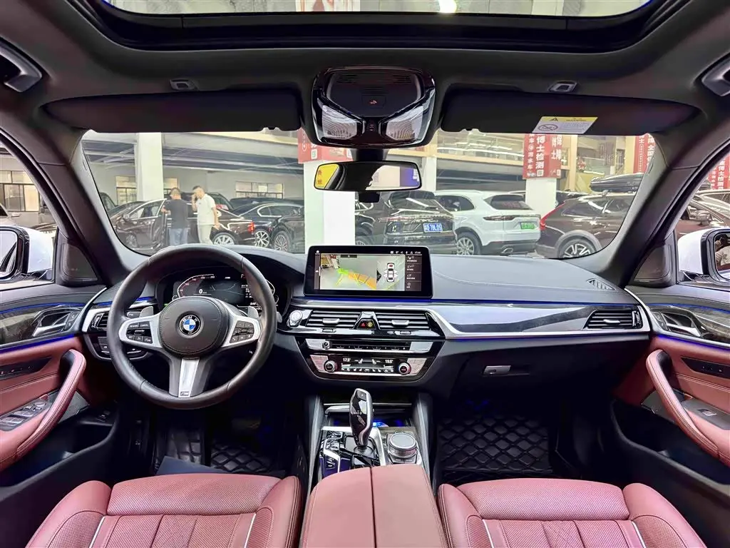 BMW 5 Series 2021 — ფოტო 10/17