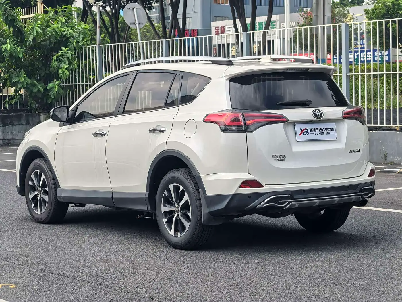 Toyota RAV4 Rongfang 2017 — ფოტო 8/20